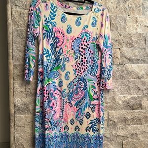 Lily Pulitzer Shift Dress. Size medium.